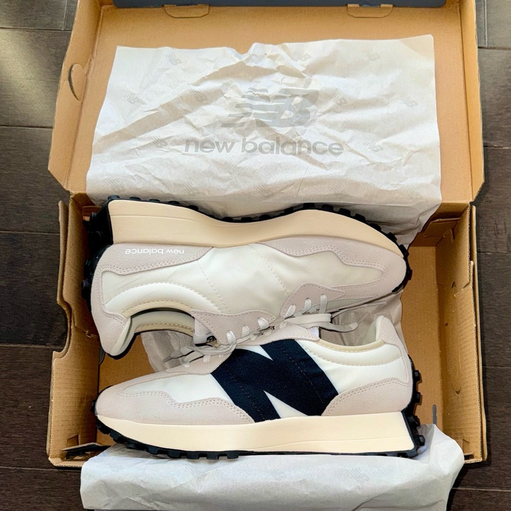 New Balance 327 Sea Salt with Black & White